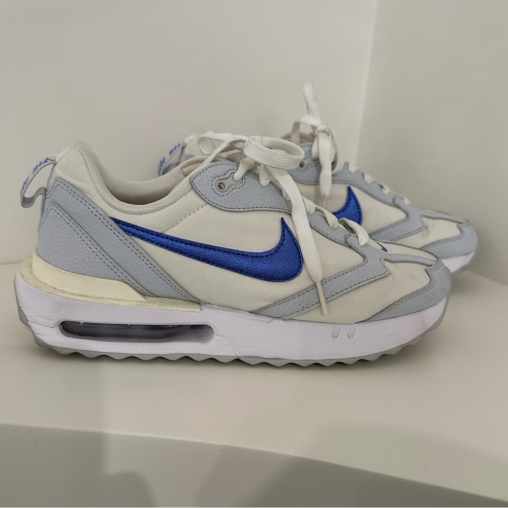 Nike Air Max Dawn Athletic Shoes - Blue and White